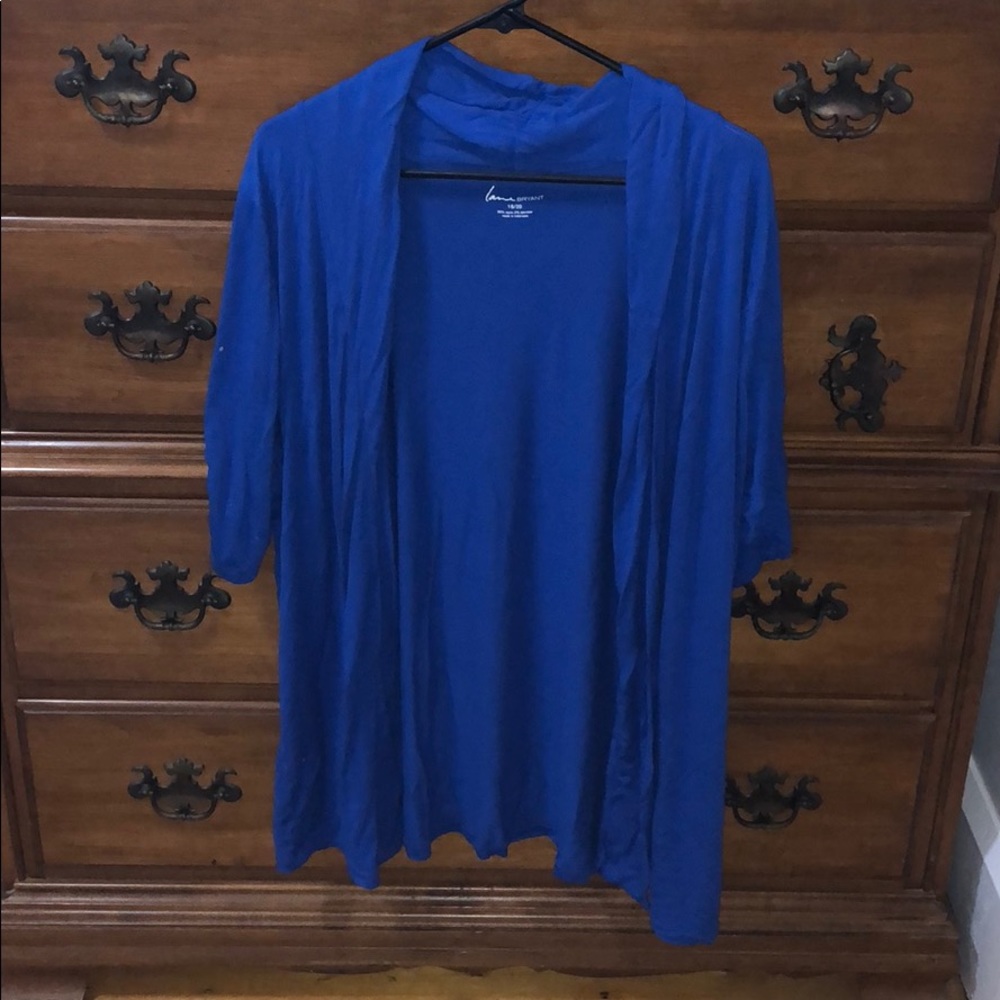 💙Lane Bryant short sleeve blue camisole